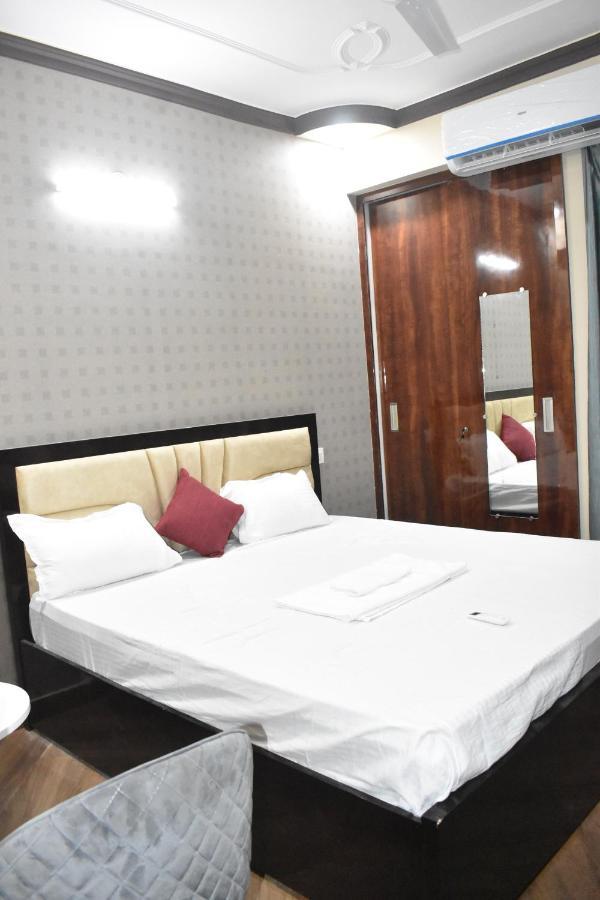 Hotel Lilac Doors Patna  Exterior photo