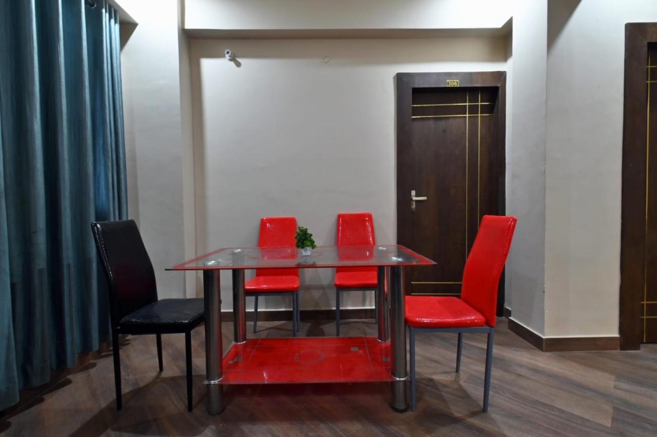 Hotel Lilac Doors Patna  Exterior photo
