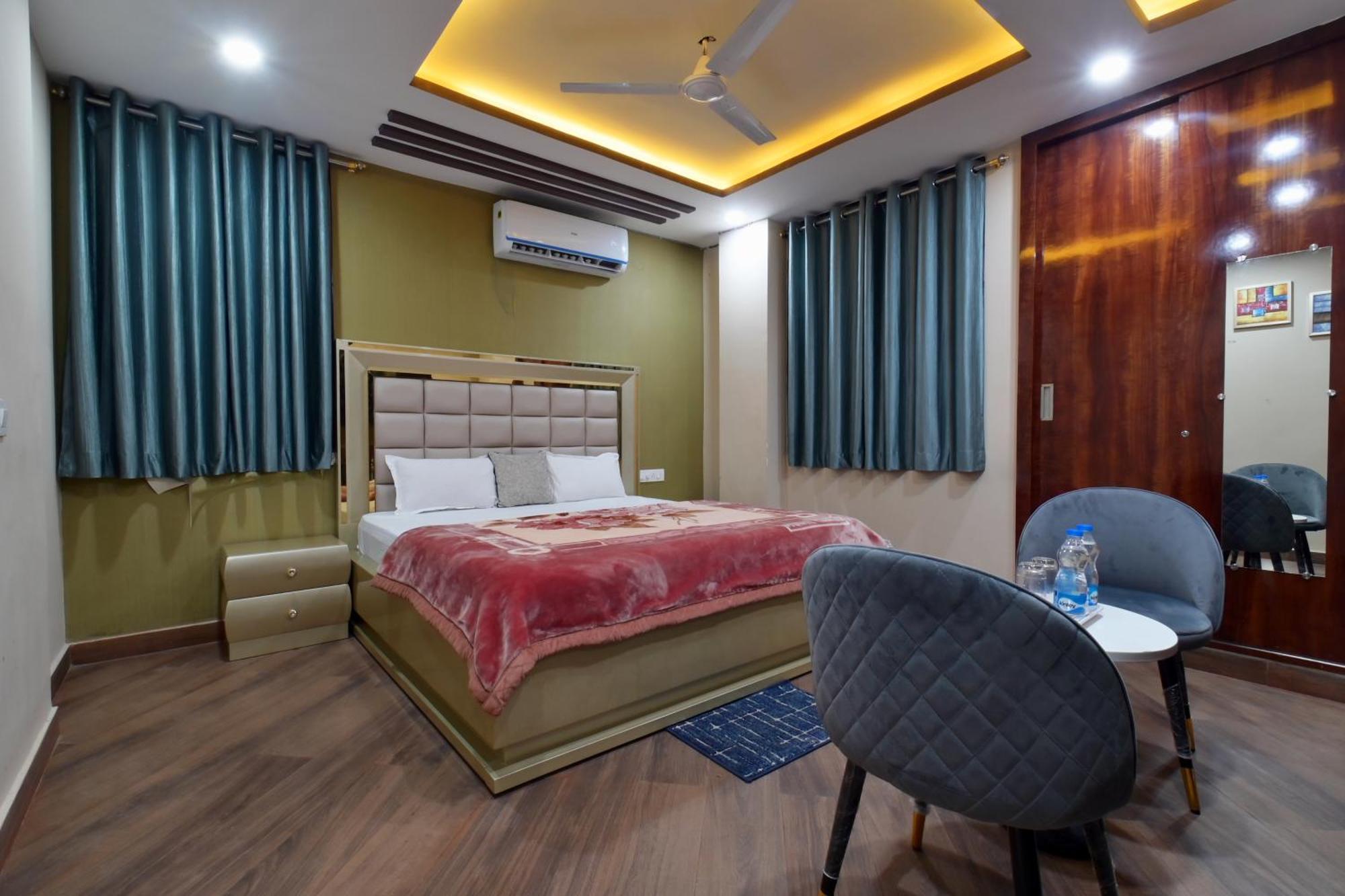 Hotel Lilac Doors Patna  Exterior photo